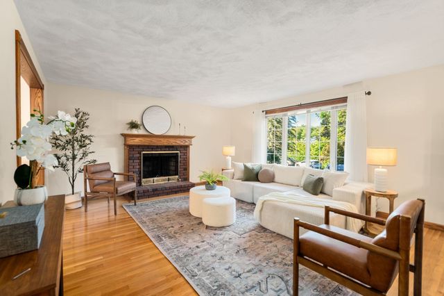 15 Bear Hill Road, Billerica, MA 01821