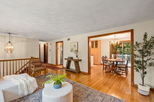 15 Bear Hill Road, Billerica, MA 01821