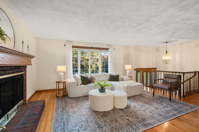 15 Bear Hill Road, Billerica, MA 01821