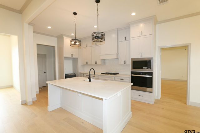 11796 Jayden Lane, Tyler, TX 75703