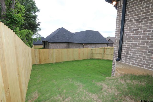 11796 Jayden Lane, Tyler, TX 75703