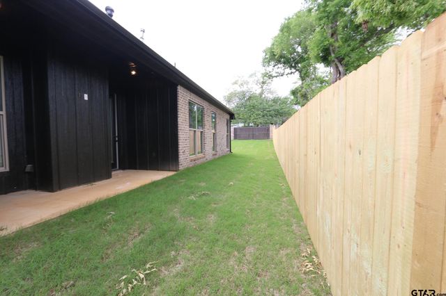 11796 Jayden Lane, Tyler, TX 75703
