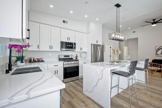 573 Florida St, Imperial Beach, CA 91932