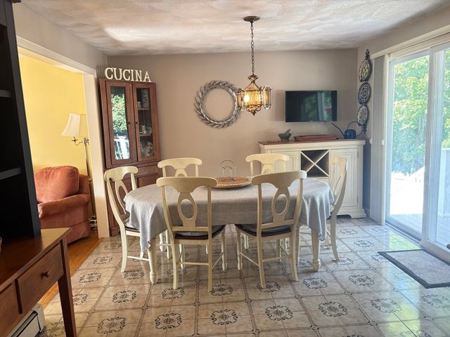 4 Crest Road, Framingham, MA 01702