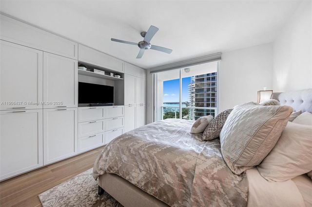 2645 S Bayshore Dr 1802, Miami, FL 33133