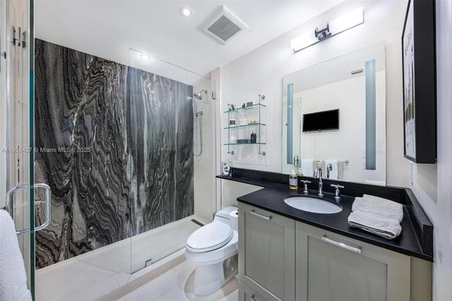 2645 S Bayshore Dr 1802, Miami, FL 33133