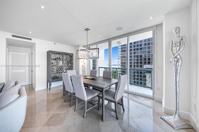 2645 S Bayshore Dr 1802, Miami, FL 33133