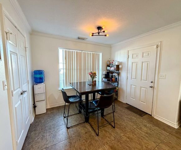 119 Vista Way, Huntsville, TX 77340