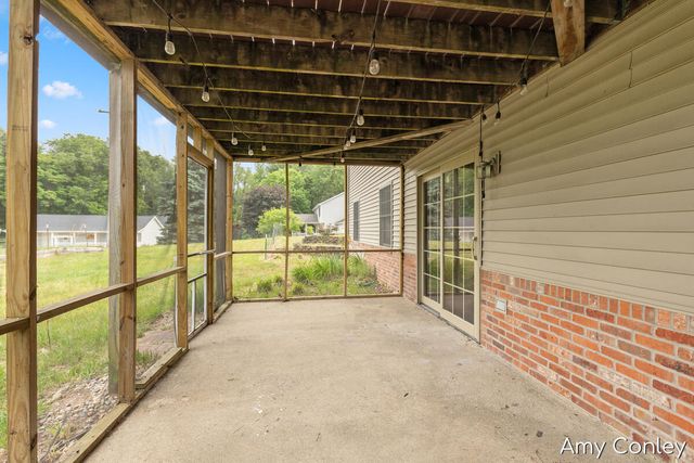 8292 N 12th Street, Kalamazoo, MI 49009