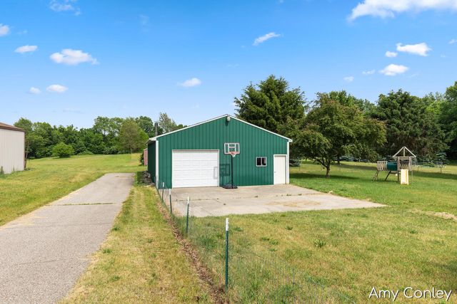 8292 N 12th Street, Kalamazoo, MI 49009