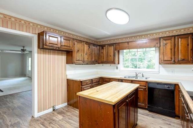 100 Ridgewood Drive, Rockmart, GA 30153