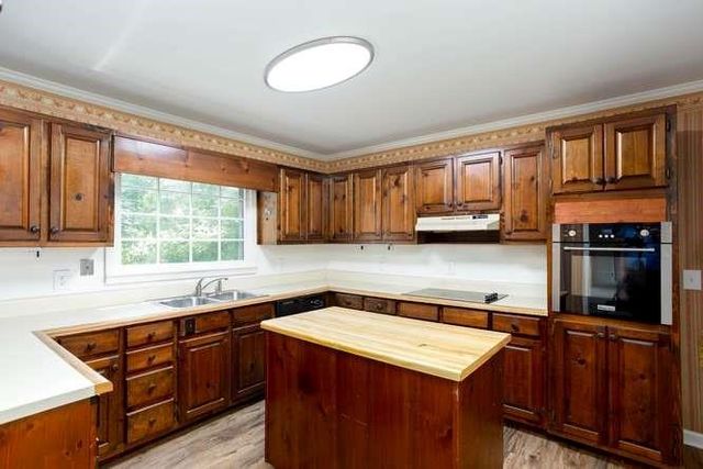 100 Ridgewood Drive, Rockmart, GA 30153