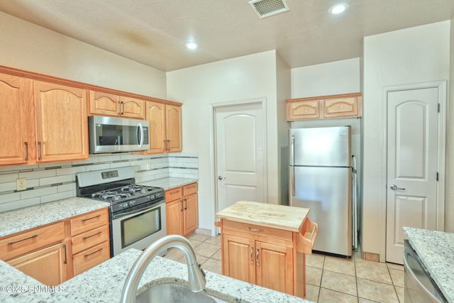 4042 Seneca Drive, Las Cruces, NM 88005