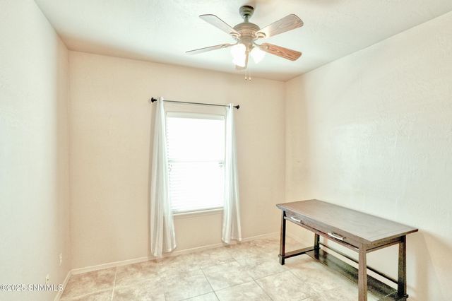 4042 Seneca Drive, Las Cruces, NM 88005