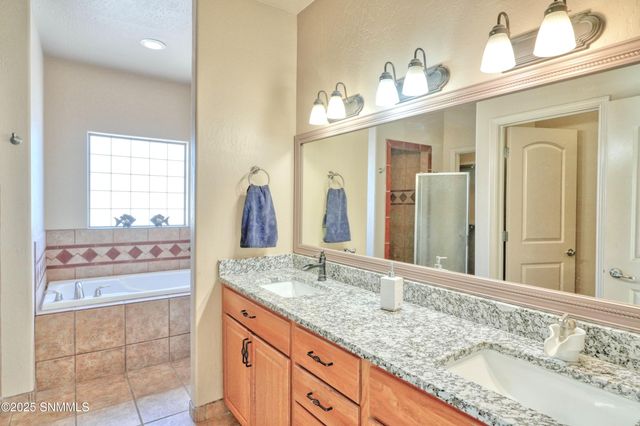 4042 Seneca Drive, Las Cruces, NM 88005