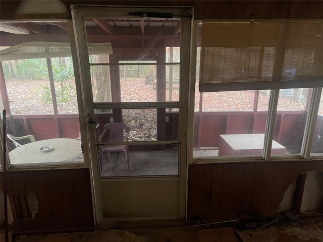 390 Bear Track Trl, Livingston, TX 77351