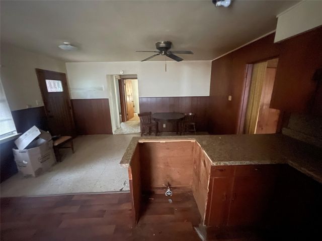 390 Bear Track Trl, Livingston, TX 77351