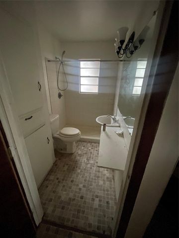 390 Bear Track Trl, Livingston, TX 77351