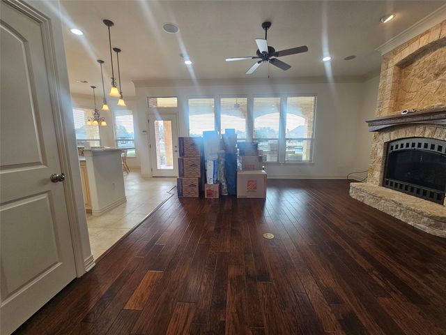 1103 Mallard Way, Granbury, TX 76048