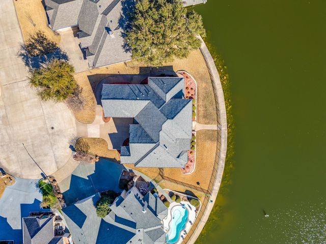 1103 Mallard Way, Granbury, TX 76048