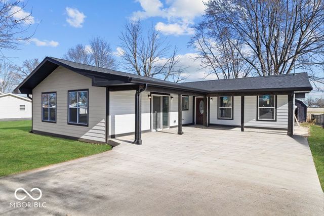 804 S Albany Street, Selma, IN 47383