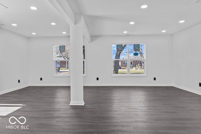 804 S Albany Street, Selma, IN 47383