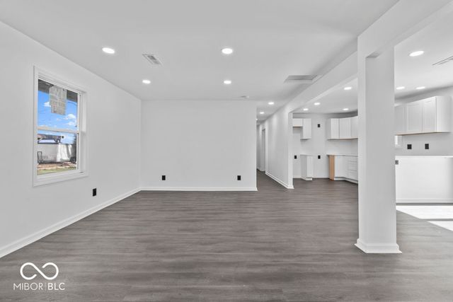 804 S Albany Street, Selma, IN 47383