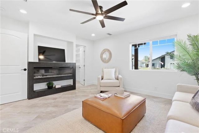 24932 Wells Fargo, Laguna Hills, CA 92653