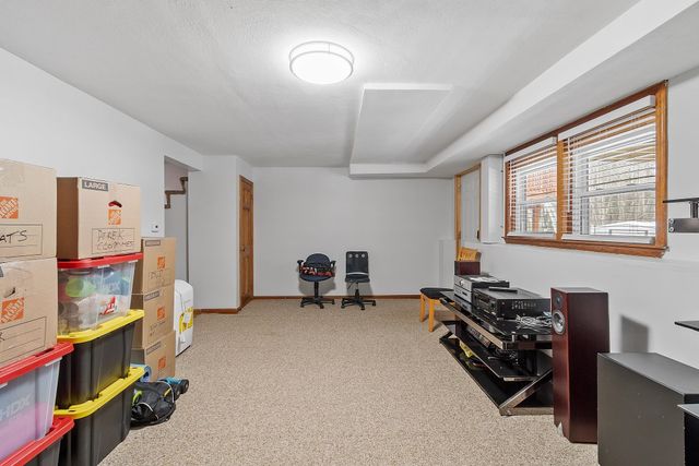 8 Blueberry Road U: R, Derry, NH 03038