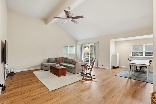 17843 Lake Forest Dr, Penn Valley, CA 95946