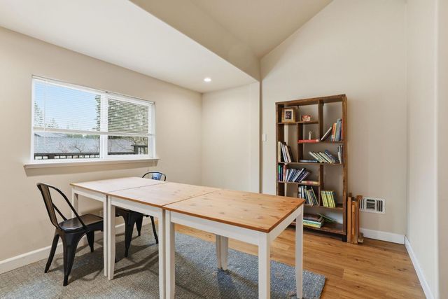 17843 Lake Forest Dr, Penn Valley, CA 95946