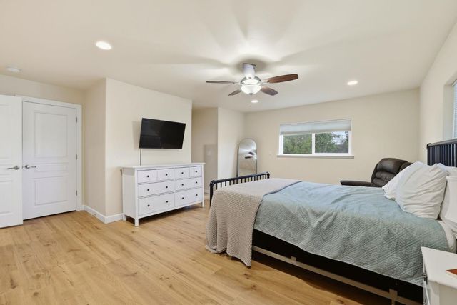 17843 Lake Forest Dr, Penn Valley, CA 95946