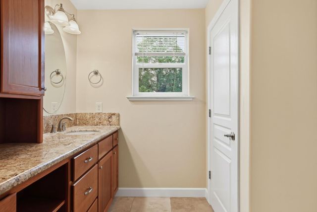 17843 Lake Forest Dr, Penn Valley, CA 95946