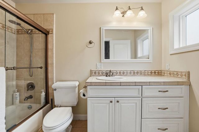 17843 Lake Forest Dr, Penn Valley, CA 95946