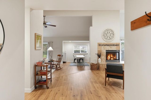 17843 Lake Forest Dr, Penn Valley, CA 95946