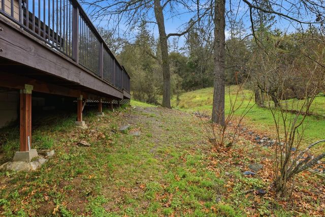 17843 Lake Forest Dr, Penn Valley, CA 95946