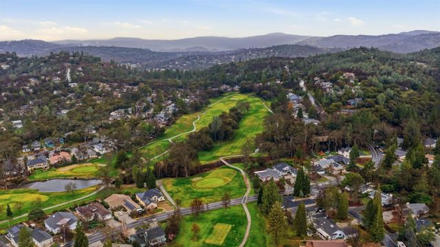 17843 Lake Forest Dr, Penn Valley, CA 95946