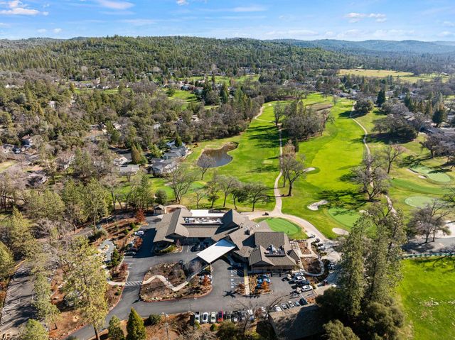 17843 Lake Forest Dr, Penn Valley, CA 95946