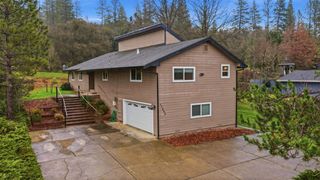 17843 Lake Forest Dr, Penn Valley, CA 95946