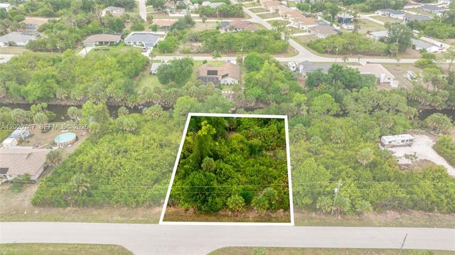 7061 W Sea Mist Drive, Port Charlotte, FL 33981