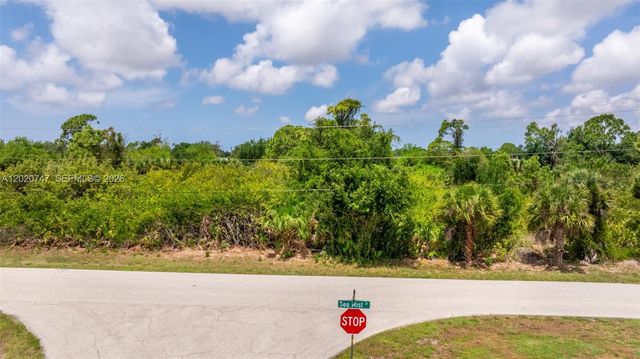 7061 W Sea Mist Drive, Port Charlotte, FL 33981