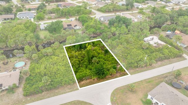 7061 W Sea Mist Drive, Port Charlotte, FL 33981