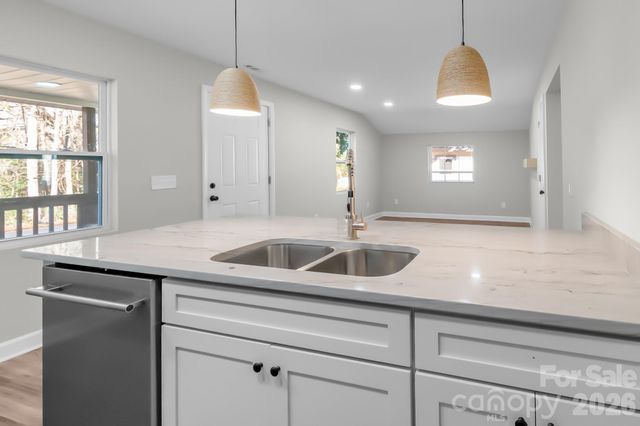 401 Golf Course Road, Winnsboro, SC 29180