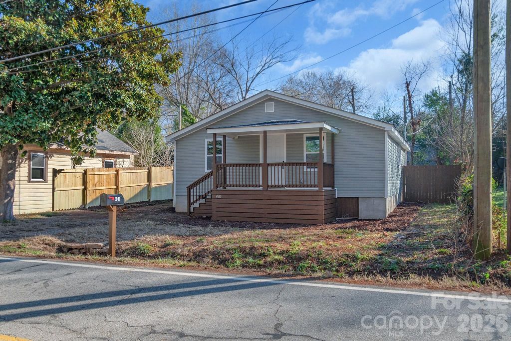 401 Golf Course Road, Winnsboro, SC 29180