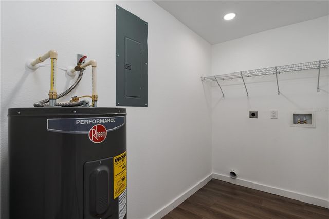 305 19TH STREET EAST, Bradenton, FL 34208