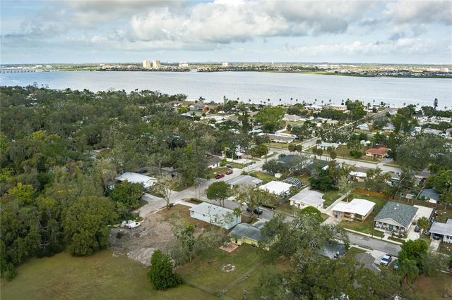 305 19TH STREET EAST, Bradenton, FL 34208