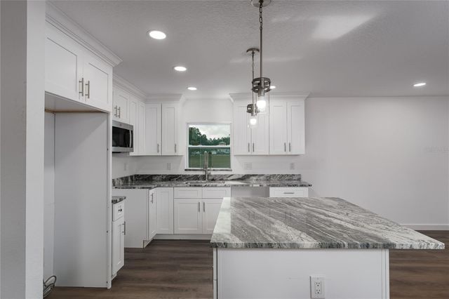 305 19TH STREET EAST, Bradenton, FL 34208