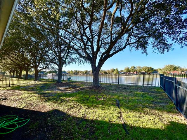17522 Prospect Meadows Drive, Houston, TX 77095