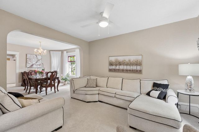109 Hope Avenue SE, Watertown, MN 55388