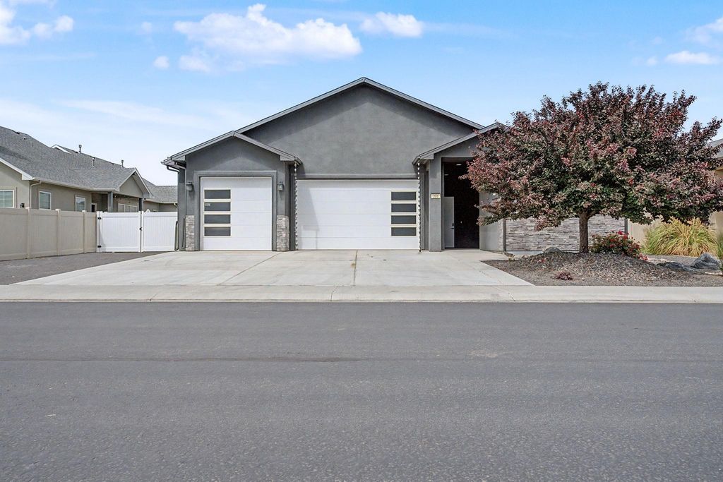261 Mount Quandry Street, Grand Junction, CO 81503